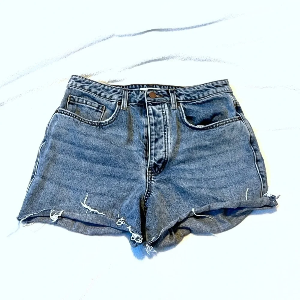 O’Neill Women’s Cut Off High Rise Button Fly Denim Shorts Distressed Sz 30 / 10